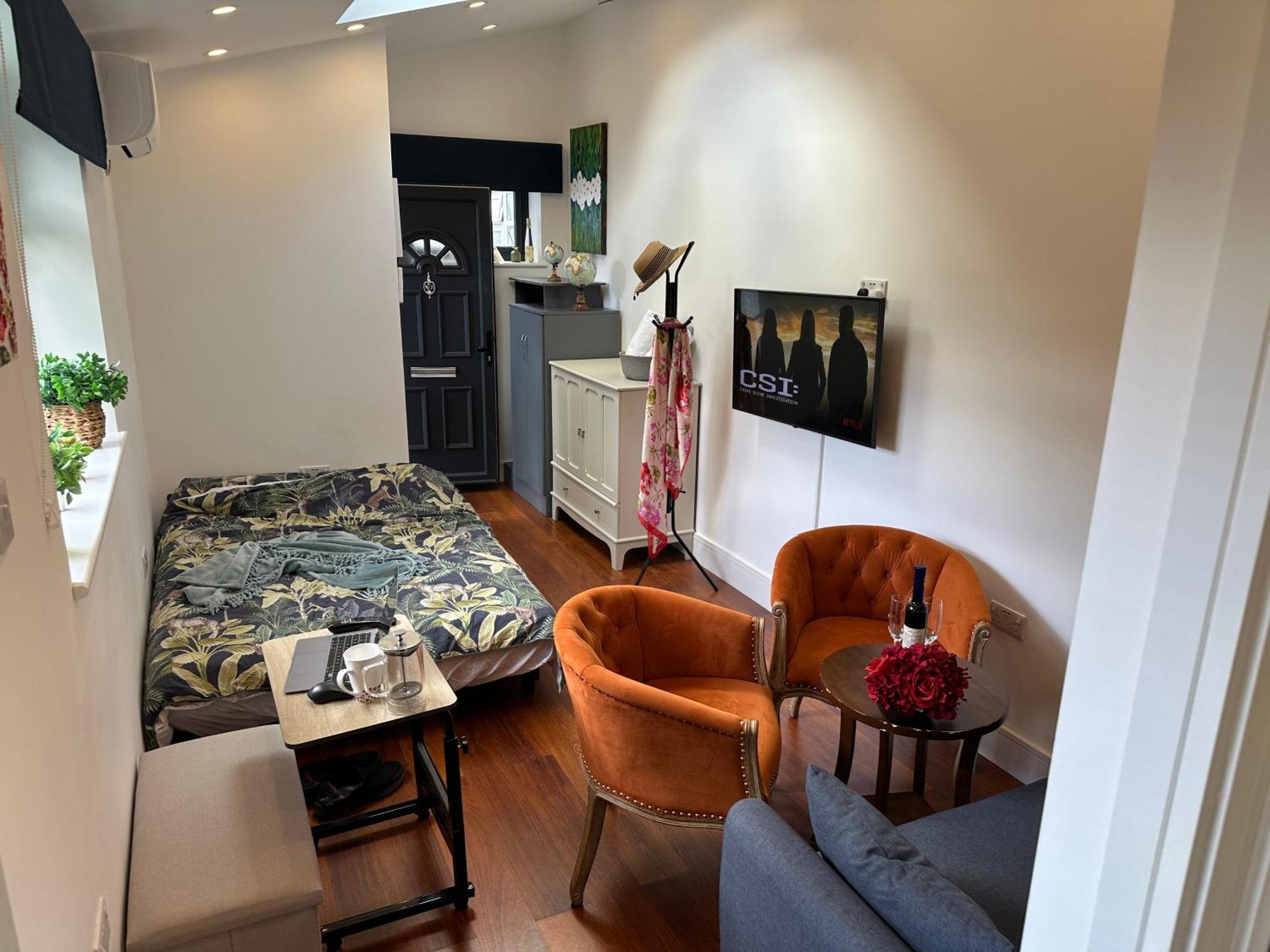 Bespoke Gallery Guesthouse Hendon Esterno foto